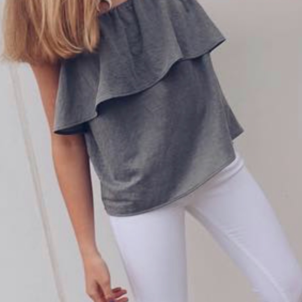 grey top - Picture 3 of 4